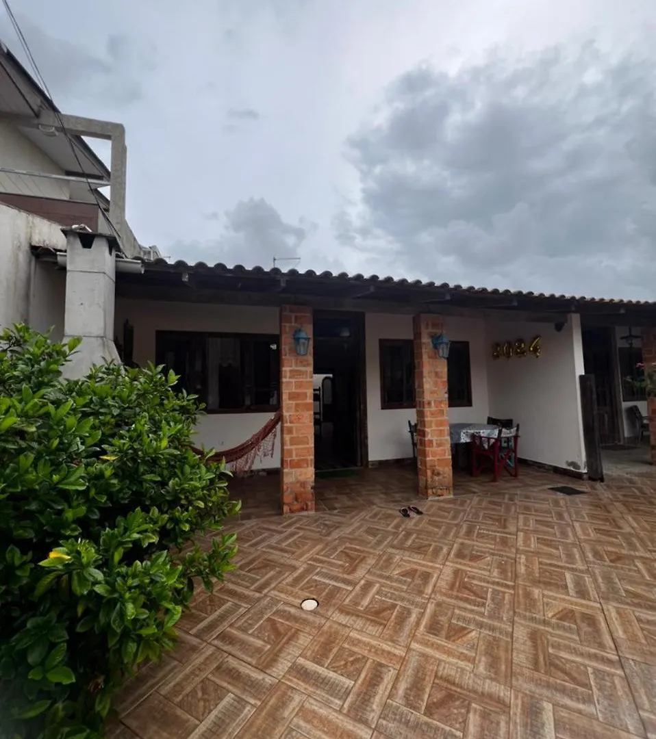 Casa 6 Pessoas Praia De Bombas - Bombinhas